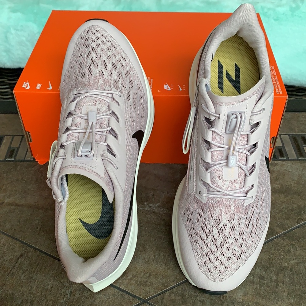 NIKE WMNS AIR ZOOM PEGASUS 36 FLYEASE - Picture 9 of 14